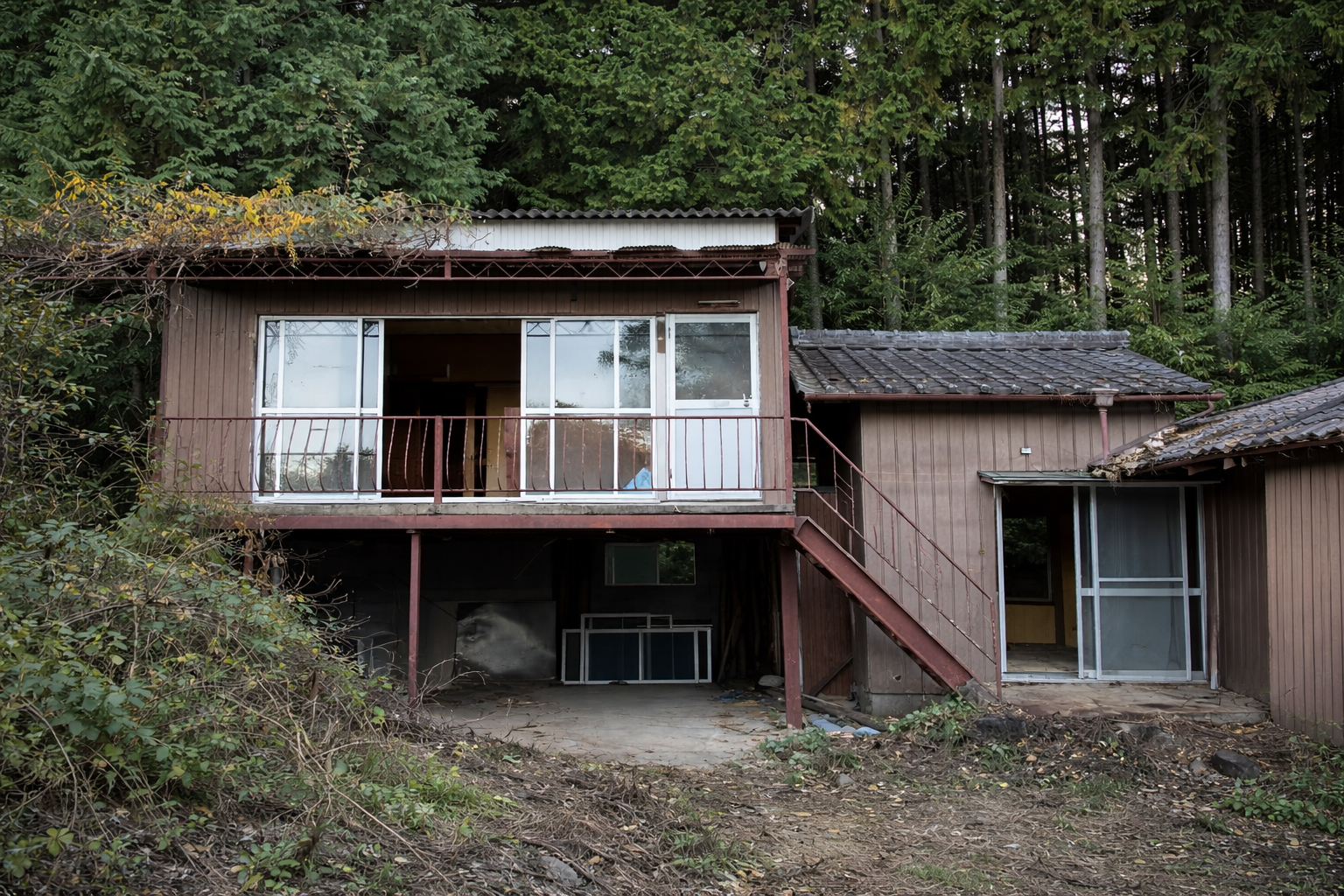 岐阜県中津川市蛭川の5LDK離れ付き物件 外観